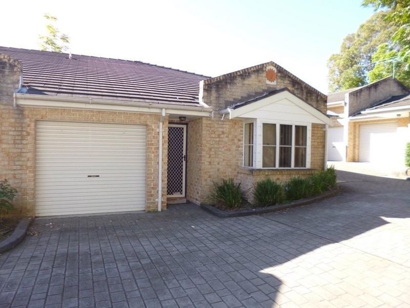 10/37 Binalong Road, Pendle Hill NSW 2145