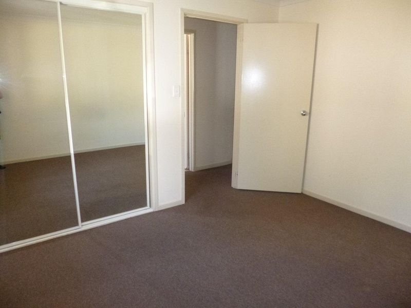 10/37 Binalong Road, Pendle Hill NSW 2145