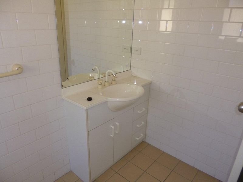 10/37 Binalong Road, Pendle Hill NSW 2145