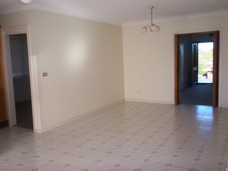 2C Naomi Street North, Baulkham Hills NSW 2153