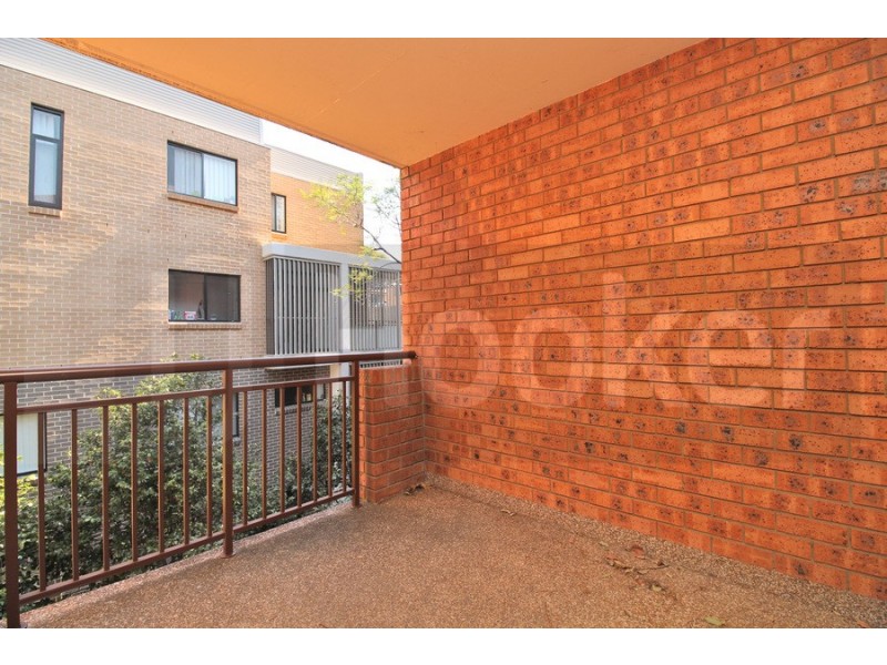 5/6-8 Alfred Street, Westmead NSW 2145