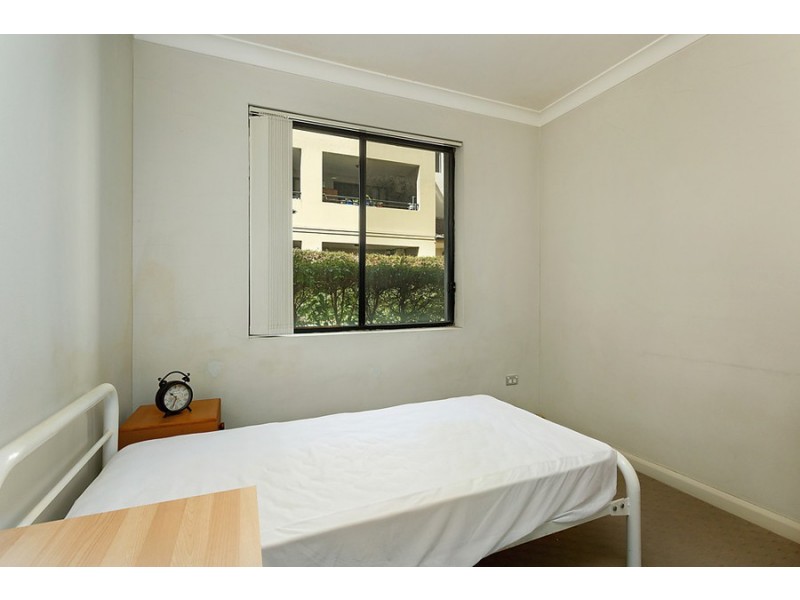 8/30-32 Lydbrook Street, Westmead NSW 2145