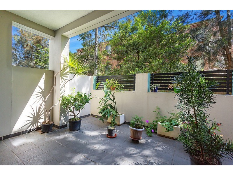 8/30-32 Lydbrook Street, Westmead NSW 2145