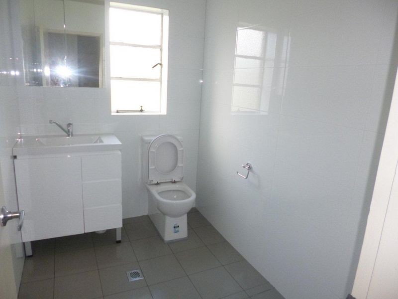 74 Hawkesbury Road, Westmead NSW 2145