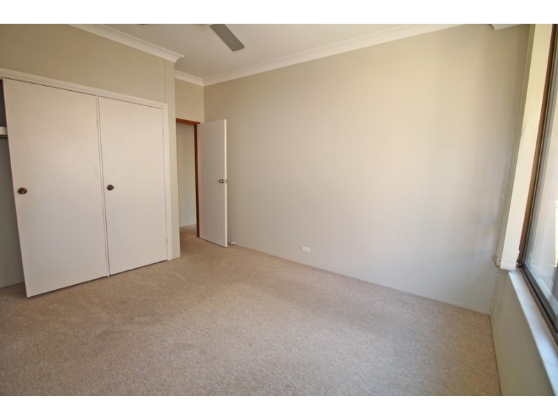2/24 Helen Street, Westmead NSW 2145