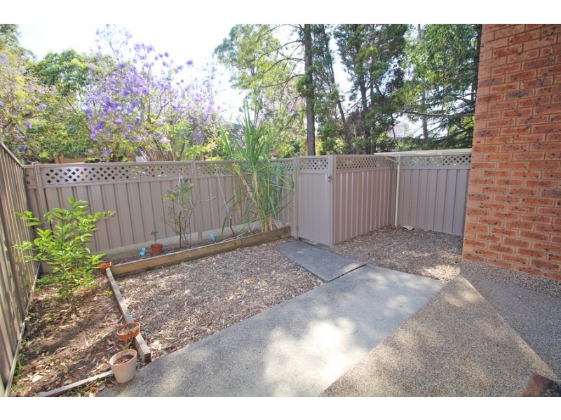 2/24 Helen Street, Westmead NSW 2145
