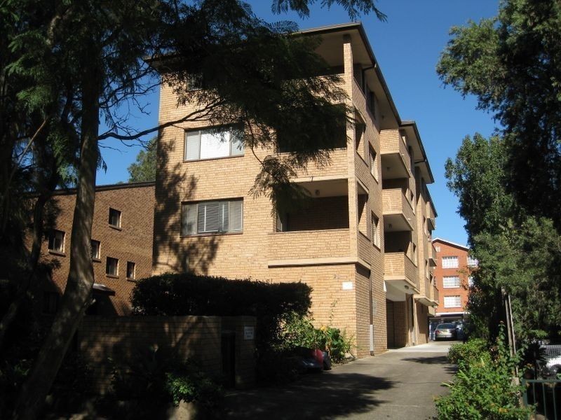 26 Helen Street, Westmead NSW 2145