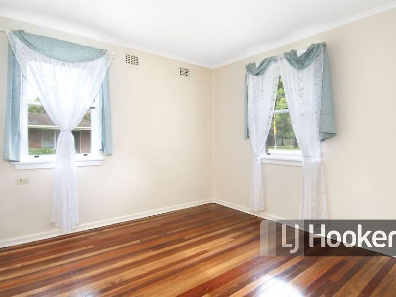 33 Austral Avenue, Westmead NSW 2145