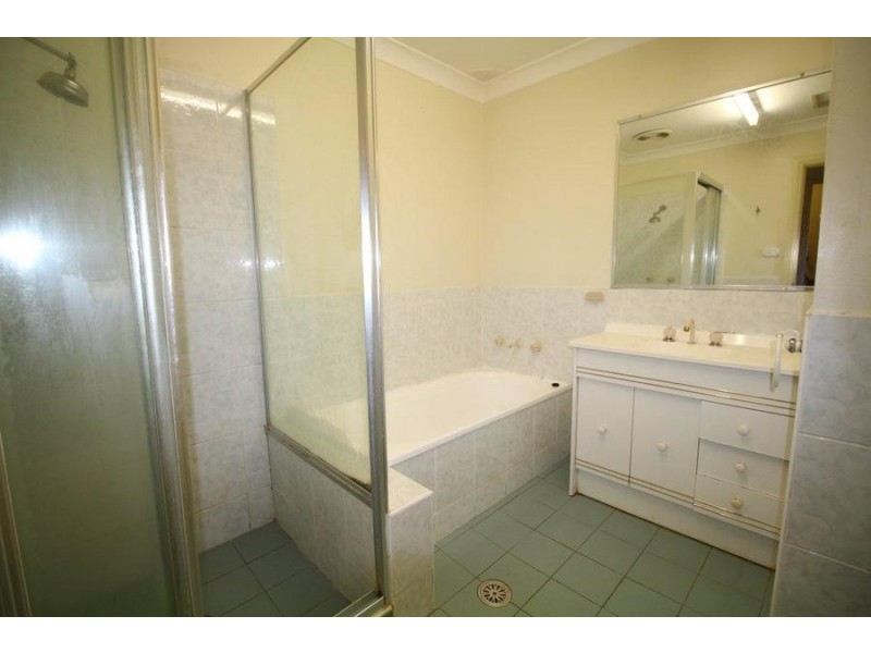 24A Reynolds Street, Toongabbie NSW 2146