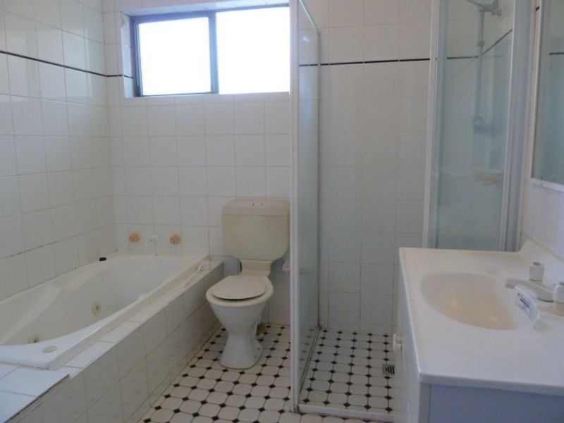 9-11 Priddle Street, Westmead NSW 2145