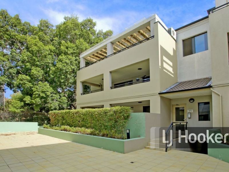 30 Lydbrook Street, Westmead NSW 2145