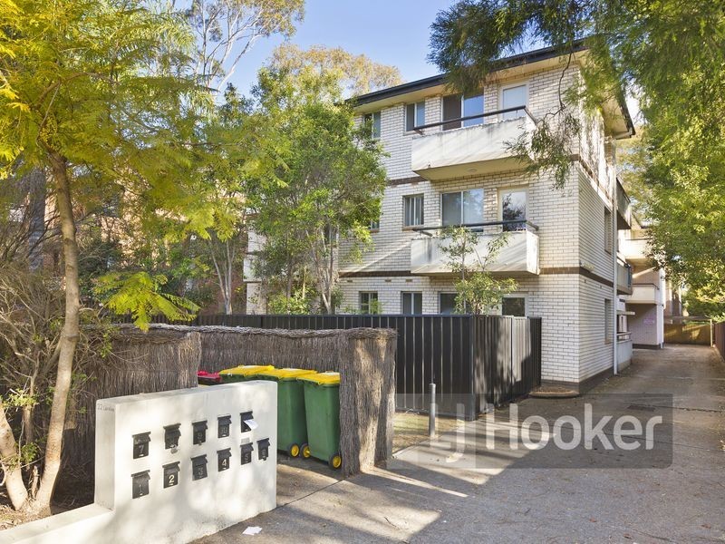 22 Caroline Street, Westmead NSW 2145