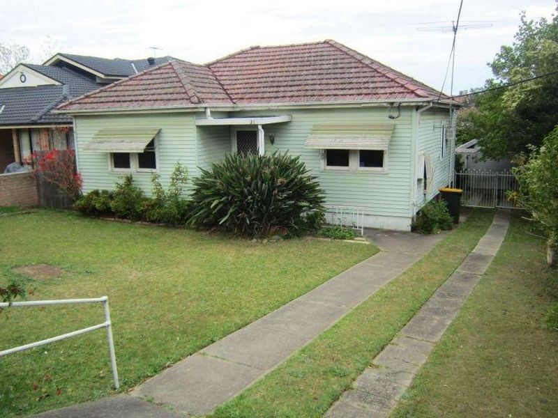21 Bernard Street, Westmead NSW 2145