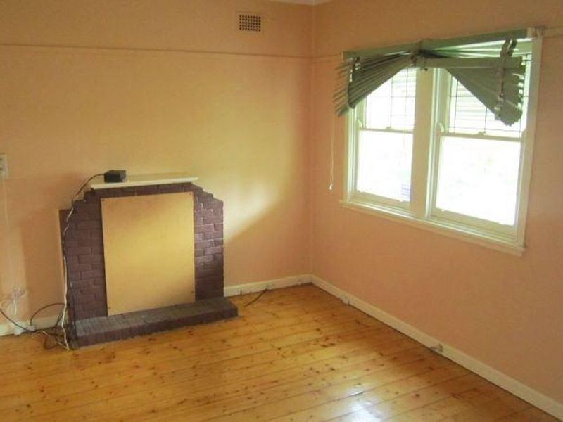 21 Bernard Street, Westmead NSW 2145