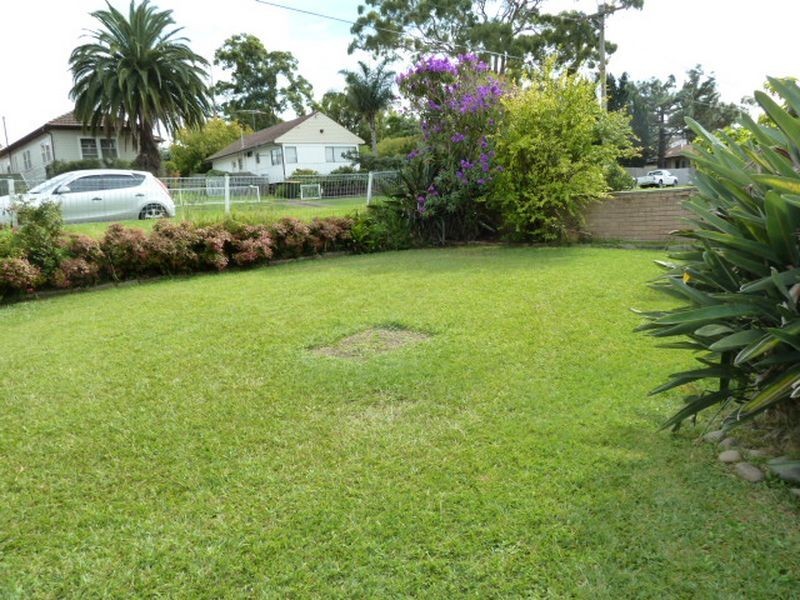 21 Bernard Street, Westmead NSW 2145