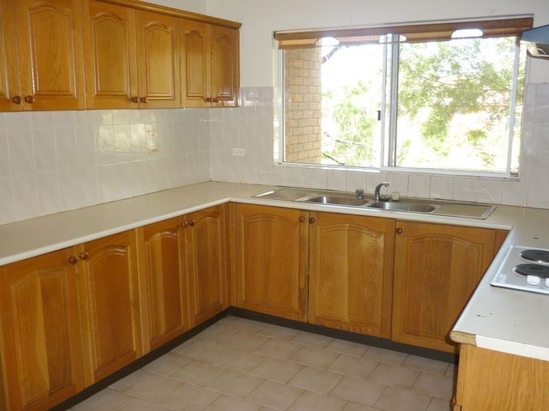 15 Pye Street, Westmead NSW 2145