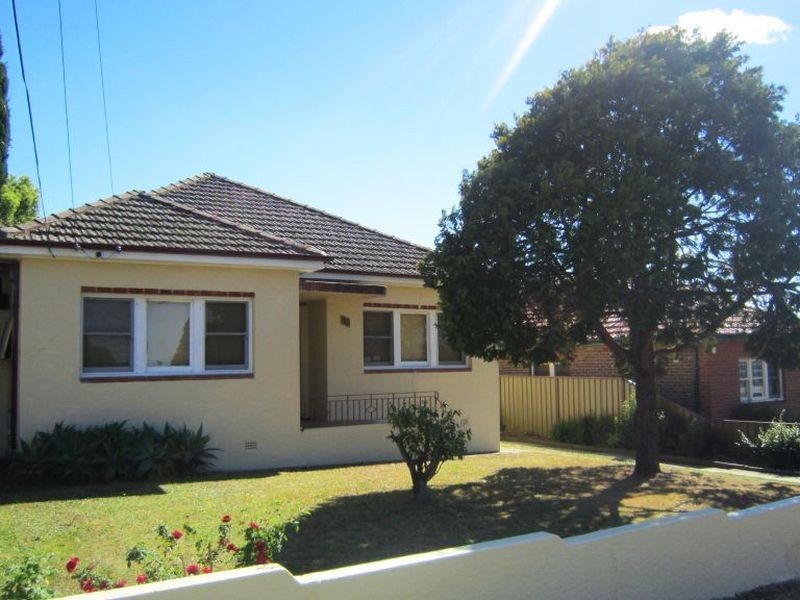 10 Cotswold Street, Westmead NSW 2145