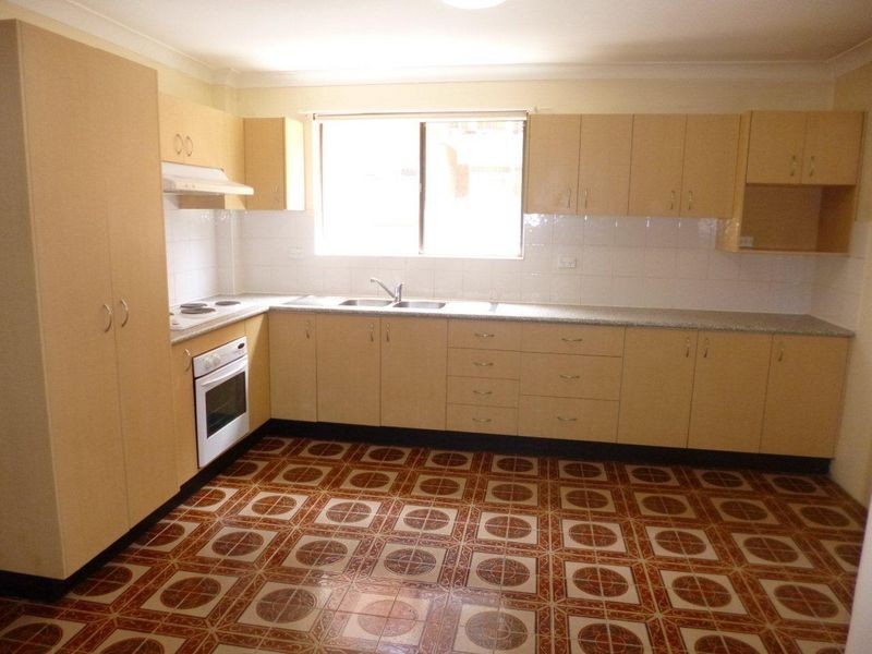 21 Caroline Street, Westmead NSW 2145