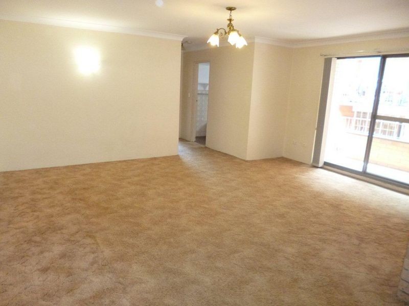 21 Caroline Street, Westmead NSW 2145