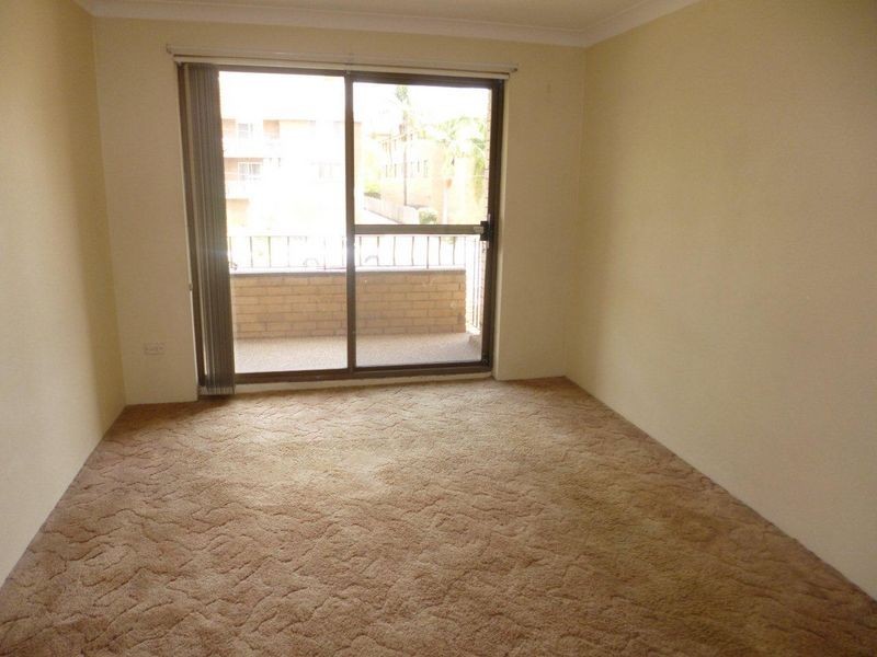 21 Caroline Street, Westmead NSW 2145