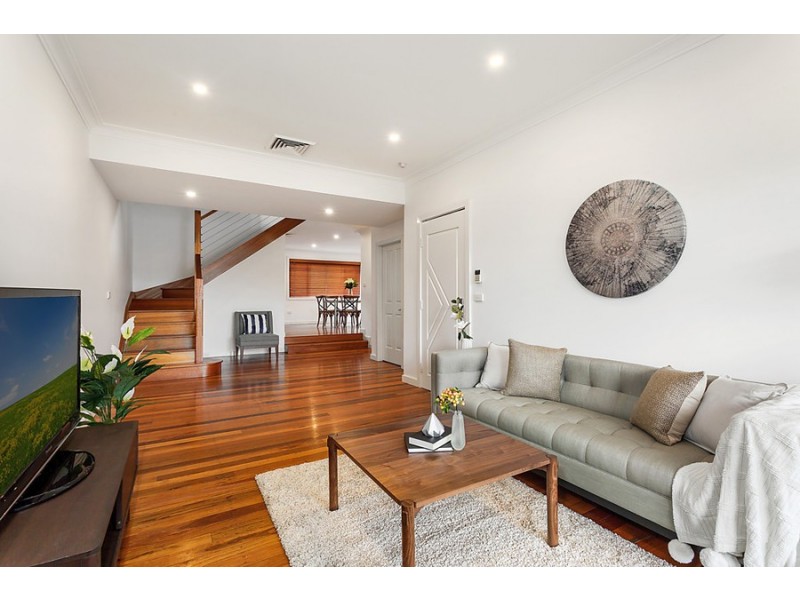 11 McCabe Street, Greystanes NSW 2145