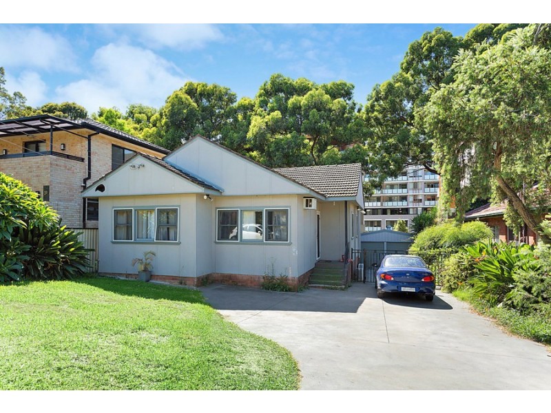 8 Rangihou Crescent, Parramatta NSW 2150