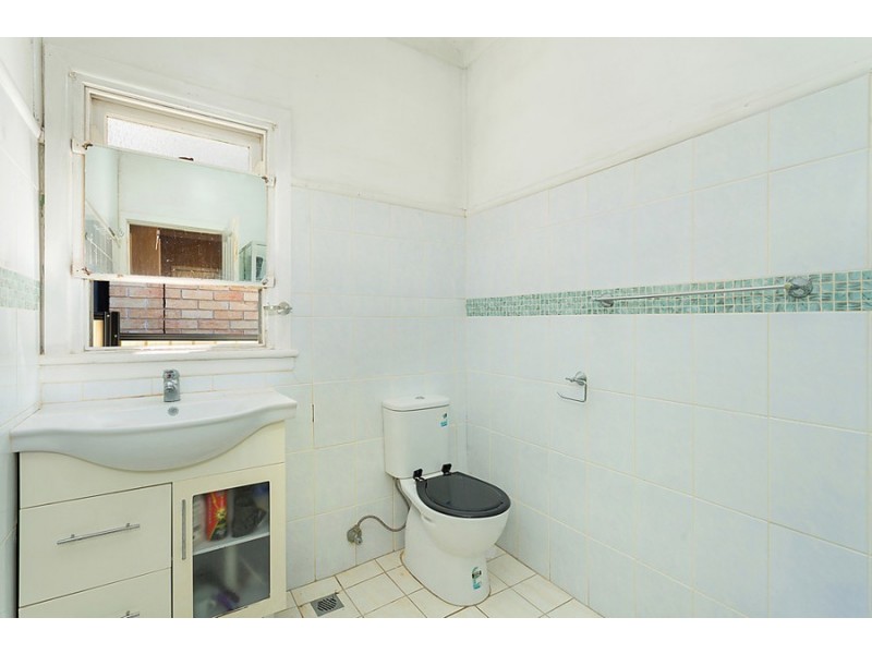 8 Rangihou Crescent, Parramatta NSW 2150