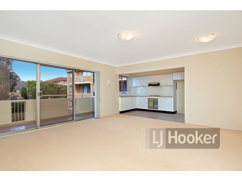 F5/10-12 Thomas Street, Parramatta NSW 2150