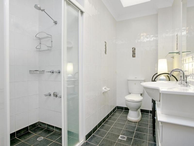 33 Park Avenue, Westmead NSW 2145