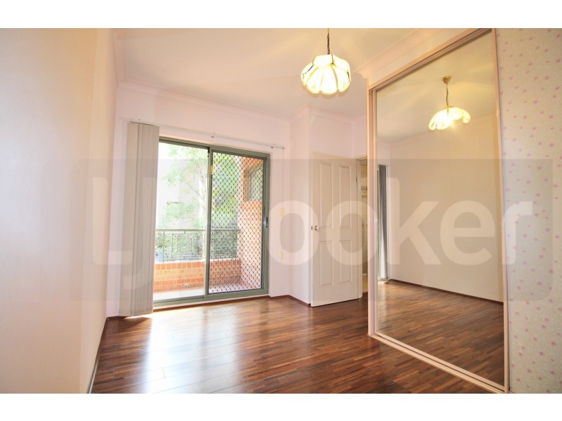 12/9-11 Priddle Street, Westmead NSW 2145