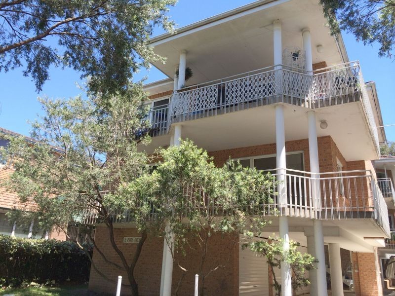 8 Park Avenue, Westmead NSW 2145