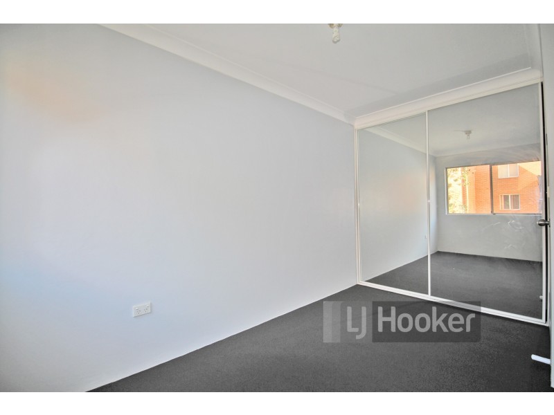 6/23-25 Oxford Street, Merrylands NSW 2160