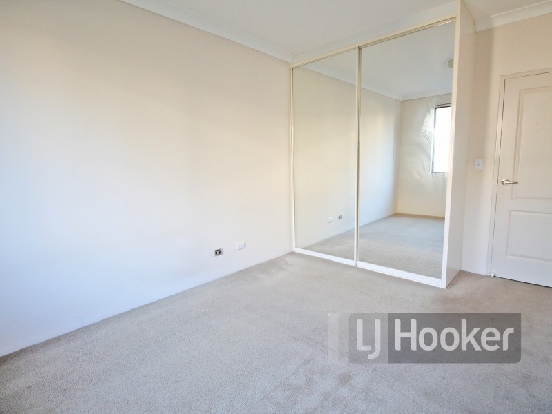 11/10-12 Reid Avenue, Westmead NSW 2145