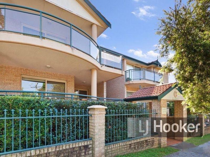 3-5 Oakes Street, Westmead NSW 2145