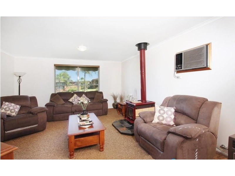 28 Corio Drive, St Clair NSW 2759