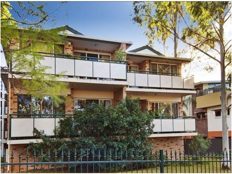 15/18-20 Thomas May Place, Westmead NSW 2145