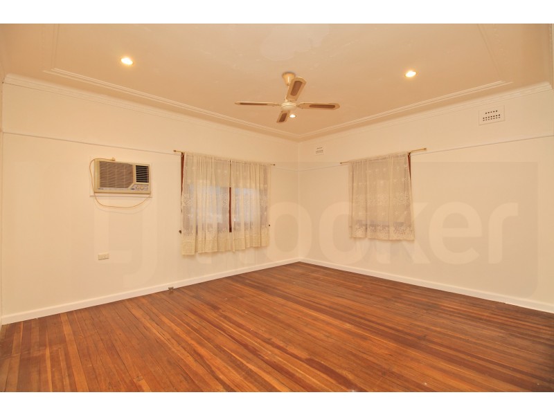 42 Page Street, Wentworthville NSW 2145