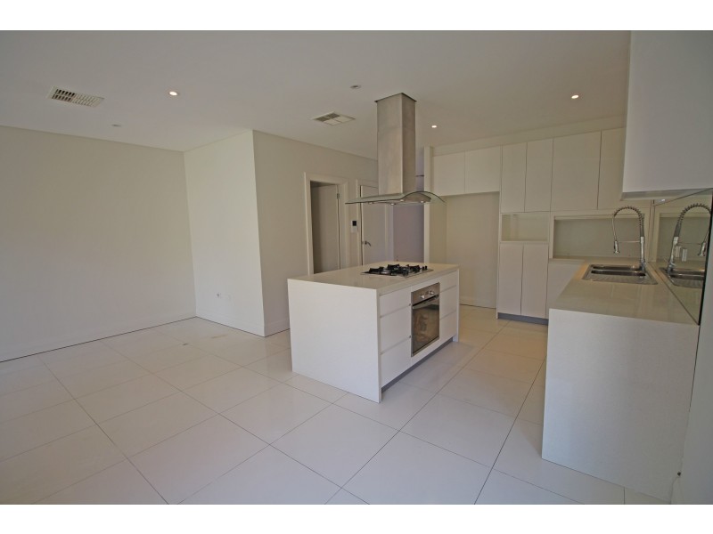 8 Alto Street, South Wentworthville NSW 2145