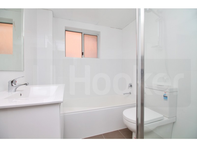 1/8 Central Avenue, Westmead NSW 2145