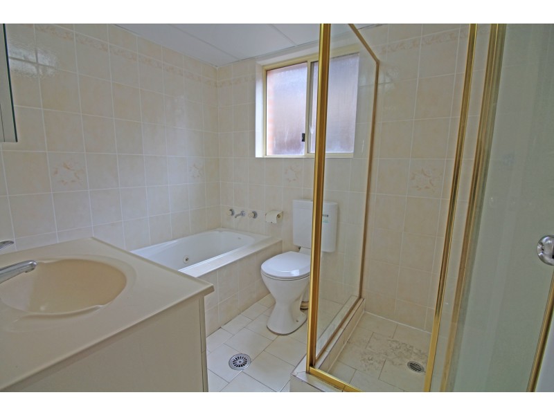 2/8 Jessie Street, Westmead NSW 2145