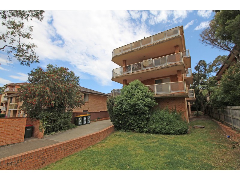 2/8 Jessie Street, Westmead NSW 2145
