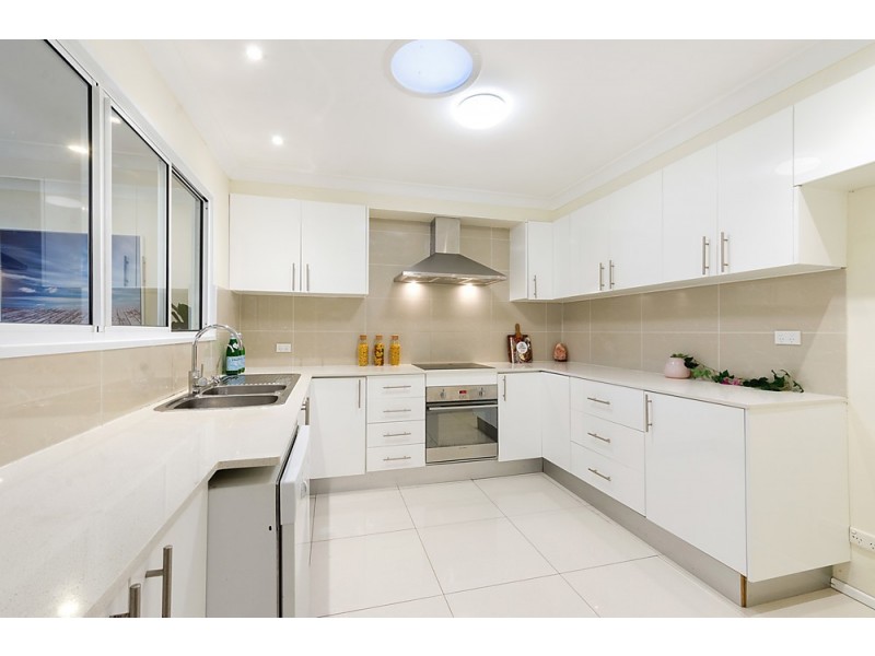 30 Mulheron Avenue, Baulkham Hills NSW 2153