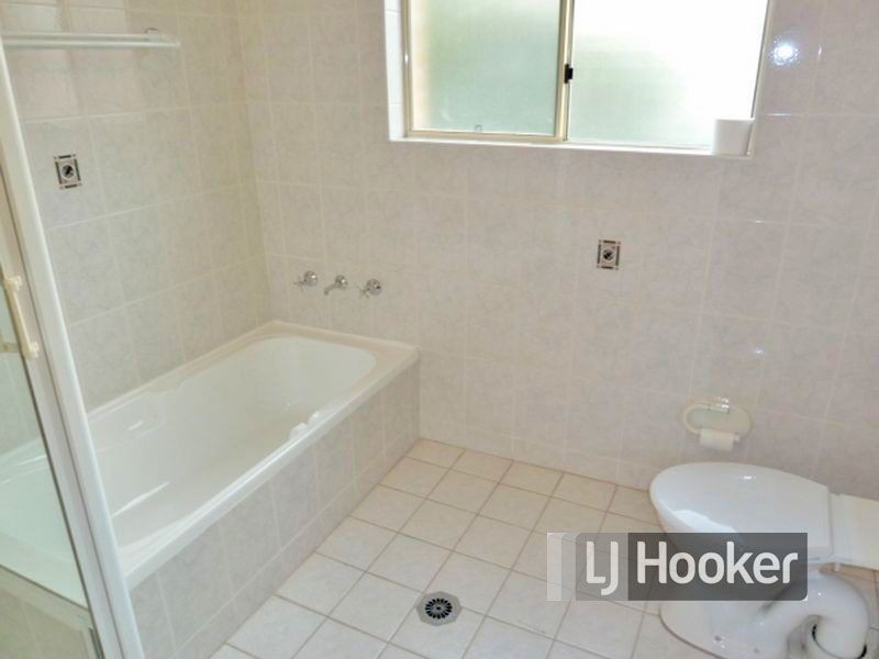 62 The Esplanade, Guildford NSW 2161