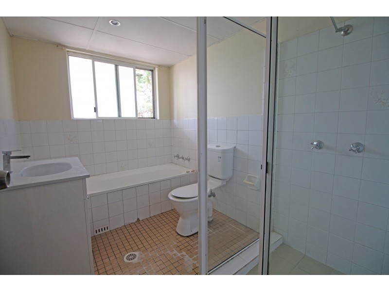 2/107 Lane Street, Wentworthville NSW 2145
