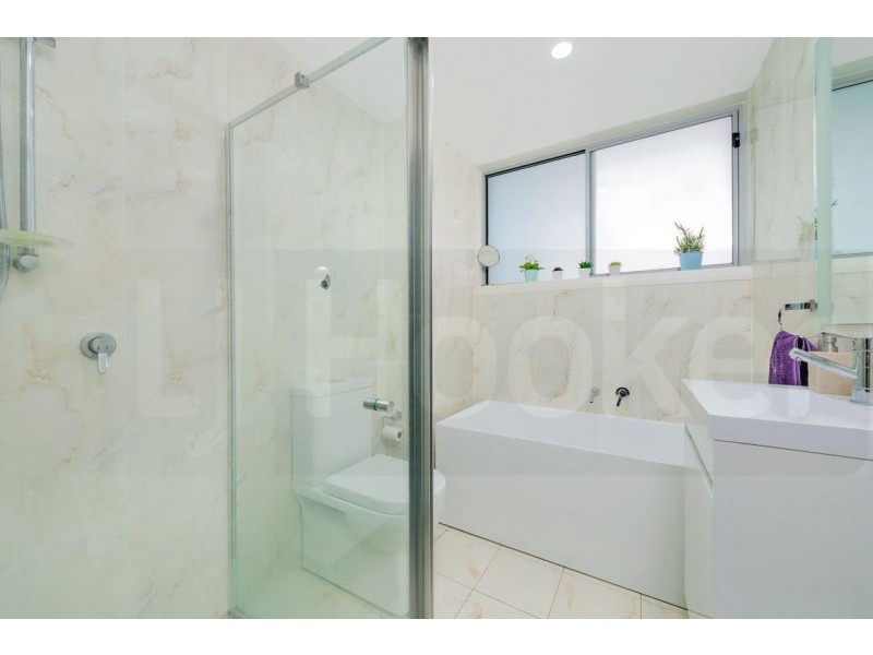 1/8 Myrtle Street, Prospect NSW 2148