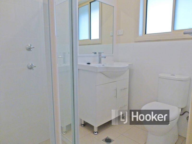 102 Feldspar Road, Eagle Vale NSW 2558