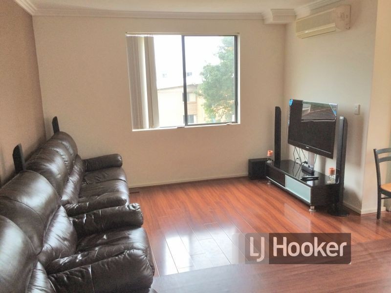 40-42 Lydbrook Street, Westmead NSW 2145