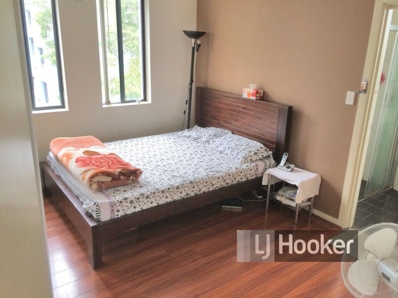 40-42 Lydbrook Street, Westmead NSW 2145