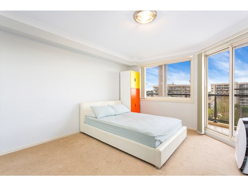 911/91A-101 Bridge Road, Westmead NSW 2145