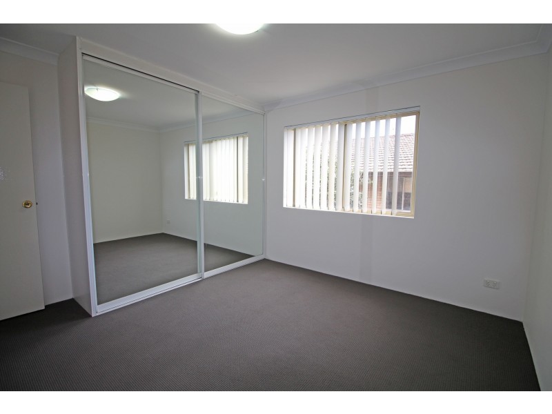 2/8 Jessie Street, Westmead NSW 2145